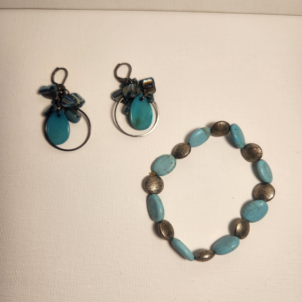 Turquoise Bead Bracelet and Earrings Set - Blue Stone Jewelry